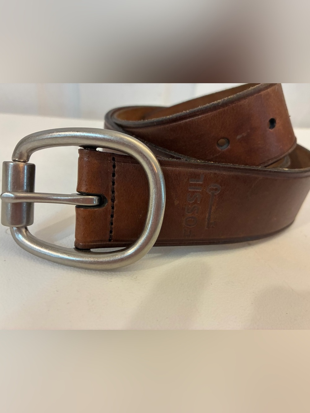 Fossil Men's Brown Leather Belt with Silver-Tone Oval Buckle